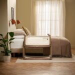 Snuz SnuzPod5 Bedside Bassinet - Walnut